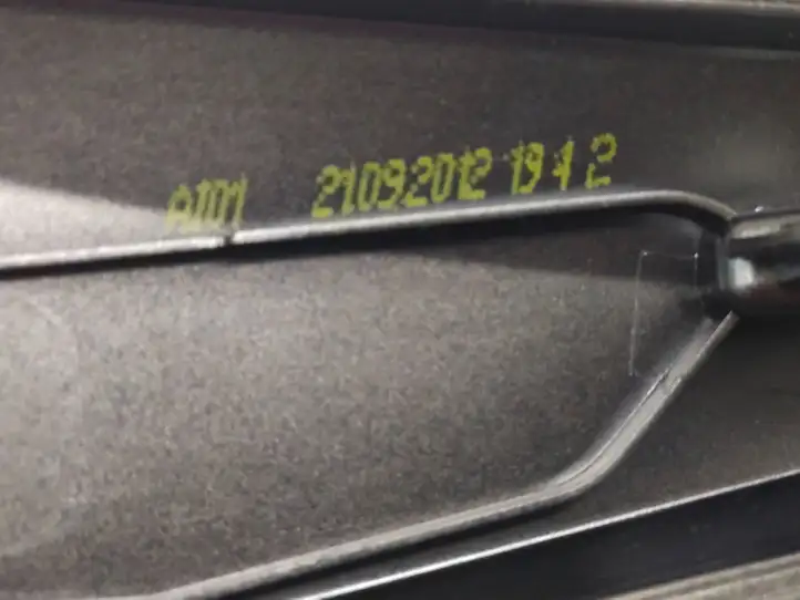 BMW 3 F30 F35 F31 (2012 - 2018) 9232091 Прочие детали салона — фото 6