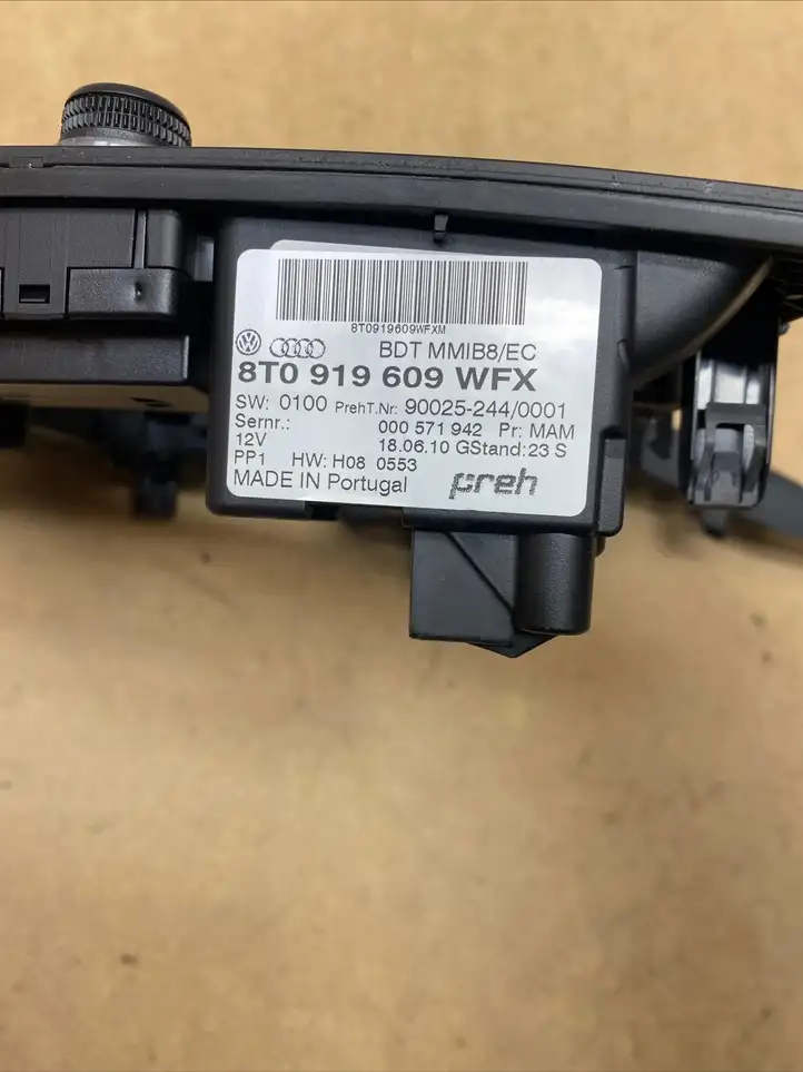 Audi A4 S4 B8 8K (2011 - 2015) 8T0919609 Контроллер мультимедийной системы — фото 4