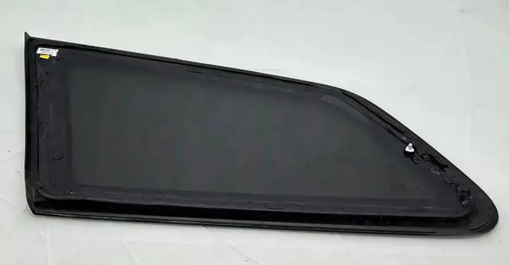 Volvo S90, V90 (2016 - 2020) 43R00049 Заднее боковое стекло — фото 2