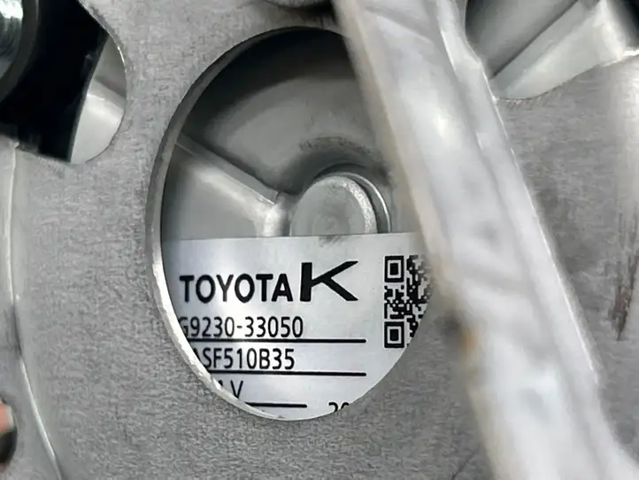 Toyota RAV 4 (XA50) (2018 - ) G923033050 электрический вентилятор батареи автомобиля — фото 7