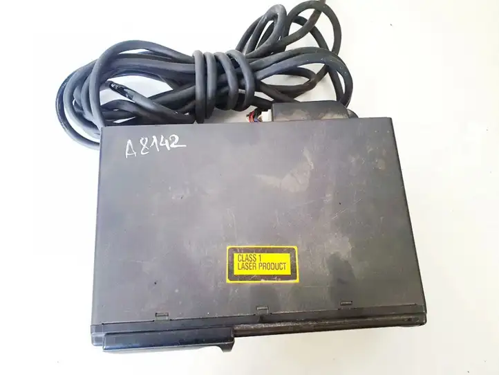 Toyota Previa (XR30, XR40) II (2000 - 2006) 0860100911 CD/DVD чейнджер — фото 1