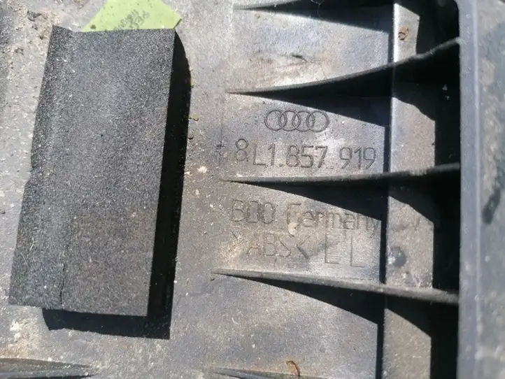 Audi A3/S3 8L (2000 - 2003) 8L1857919 Прочие детали салона — фото 3