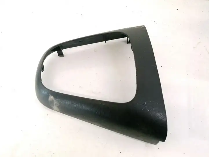 Toyota Corolla Verso E121 (2001 - 2004) 5884313020 Прочие детали салона — фото 2