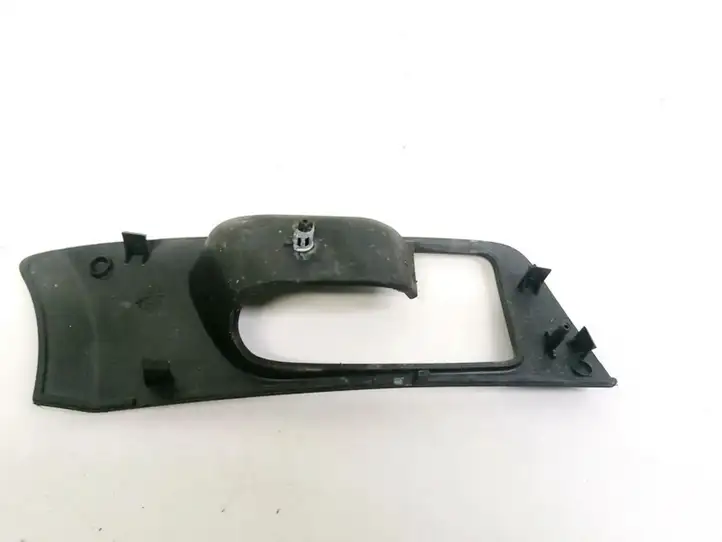 Toyota Avensis T250 (2006 - 2009) 6761605020 Прочие детали салона — фото 2