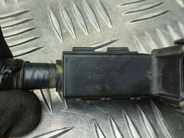 Toyota RAV 4 (XA40) (2012 - 2018) 8282320100 Плюсовой провод аккумулятора — фото 5