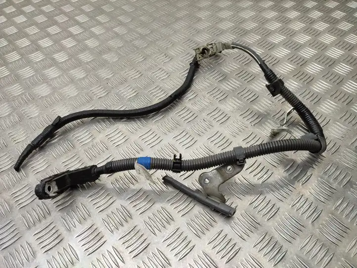 Toyota RAV 4 (XA40) (2012 - 2018) 8282320100 Плюсовой провод аккумулятора — фото 8