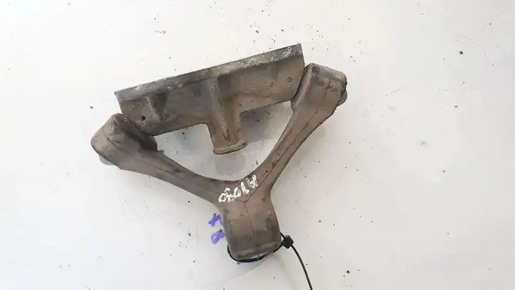 Audi A4 S4 B6 8E 8H (2000 - 2006) 8e0253147 Кронштейн глушителя — фото 3