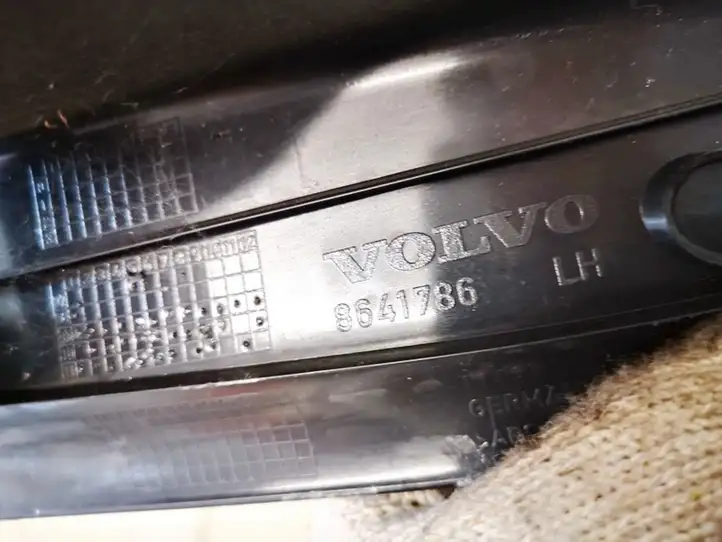 Volvo V50 (2008 - 2012) 8641786 Прочие детали салона — фото 3