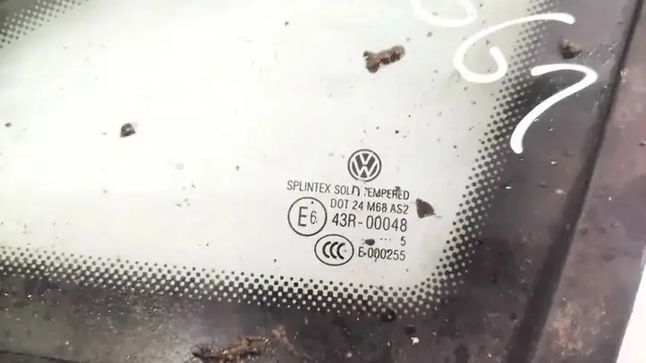 Volkswagen Touran I (2003 - 2010) Треугольное стекло кузова — фото 2