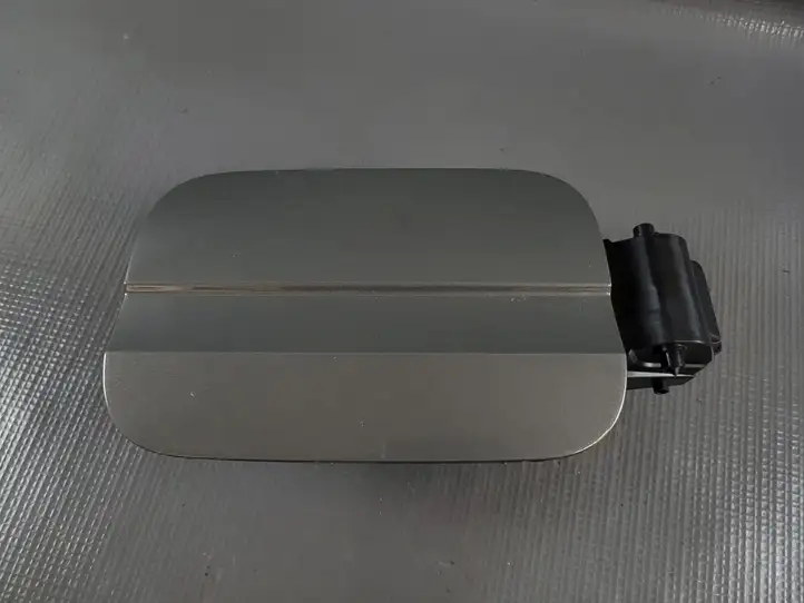 Audi A4 S4 B9 8W (2019 - ) 8W0809906 Крышка топливного бака — фото 1