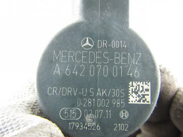 Mercedes-Benz C W204 (2007 - 2014) Магистральная топливная трубка — фото 5