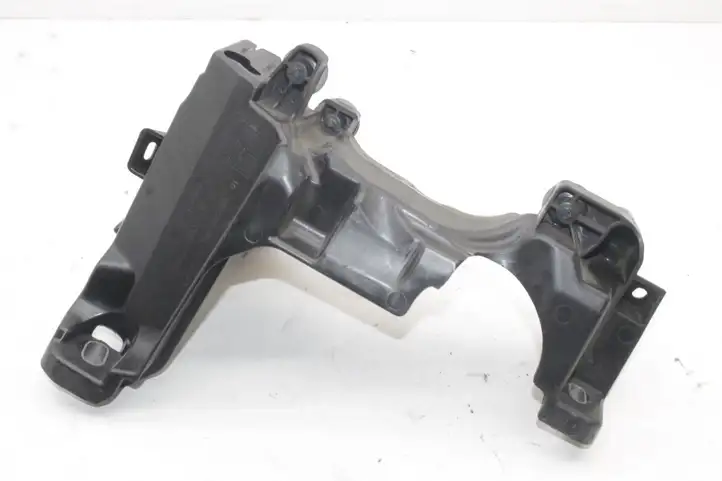 Ford Focus (2011 - 2015) 9674482280 Кронштейн воздушного фильтра — фото 1
