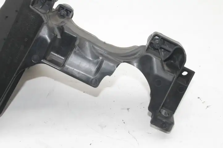 Ford Focus (2011 - 2015) 9674482280 Кронштейн воздушного фильтра — фото 3