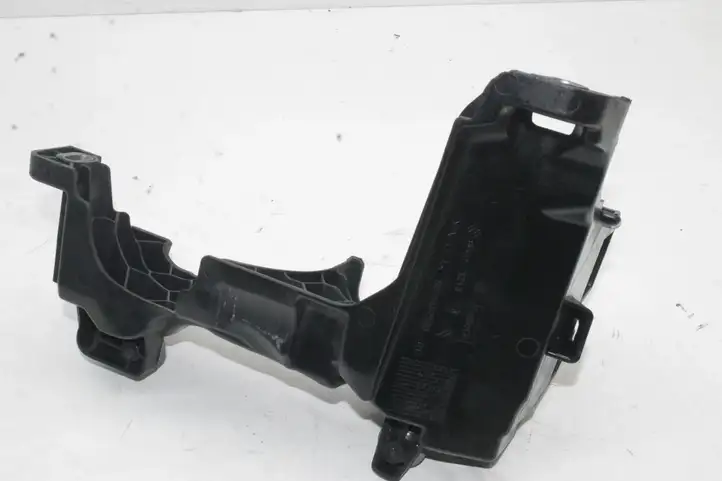 Ford Focus (2011 - 2015) 9674482280 Кронштейн воздушного фильтра — фото 4