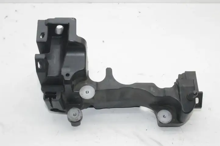 Ford Focus (2011 - 2015) 9674482280 Кронштейн воздушного фильтра — фото 6