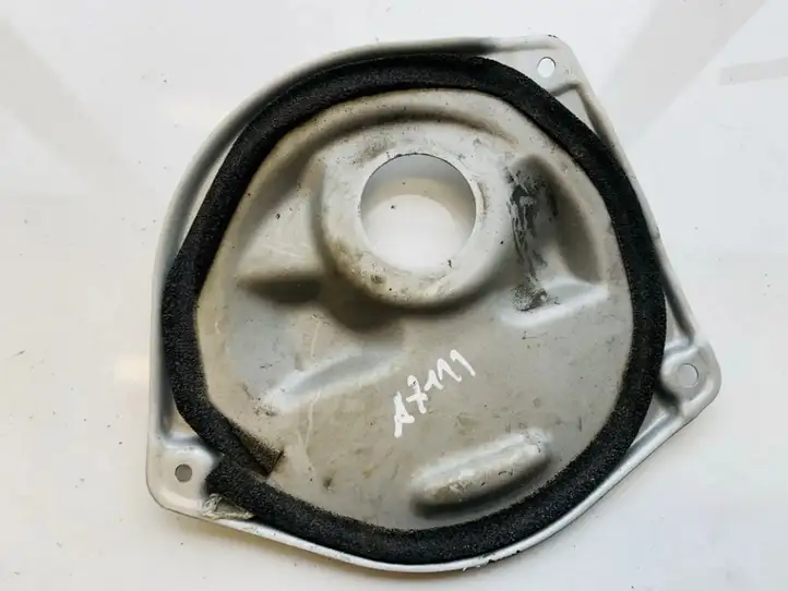 Toyota Avensis Verso (2001 - 2004) Прочие внешние детали — фото 1