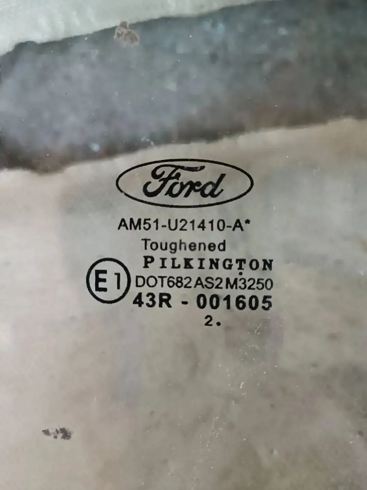 Ford C-MAX II (2010 - 2015) 43R001605 Стекло передней двери — фото 2