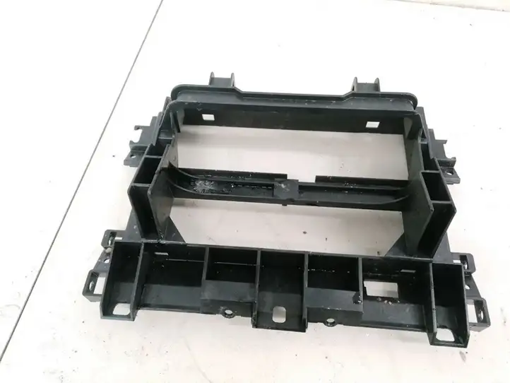 Land Rover Range Rover L322 (2002 - 2005) 51458262332 Прочие детали салона — фото 2