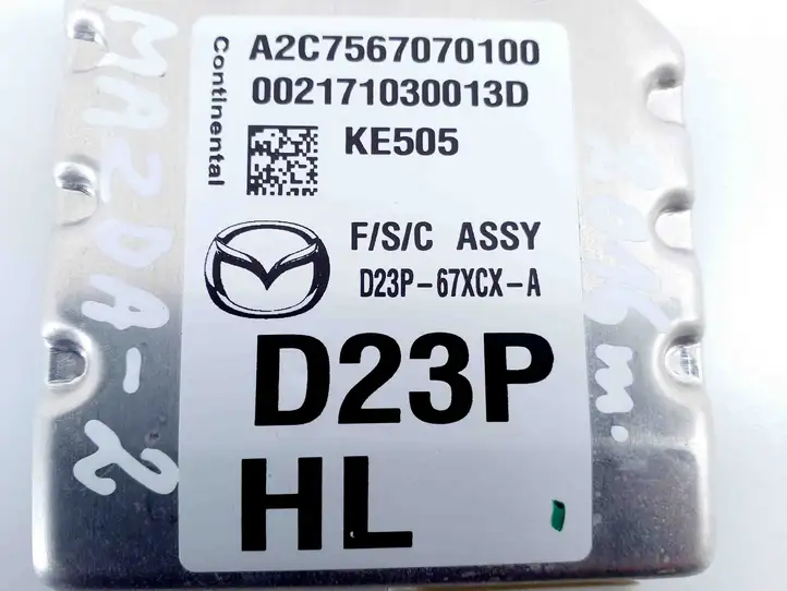 Mazda 2 (2014 - 2019) D23P67XCXA Камера в переднем бампере — фото 4