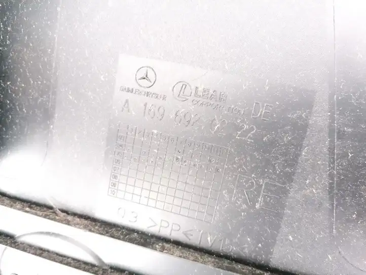 Mercedes-Benz A W169 (2004 - 2012) A1696920222 Прочие детали салона — фото 3