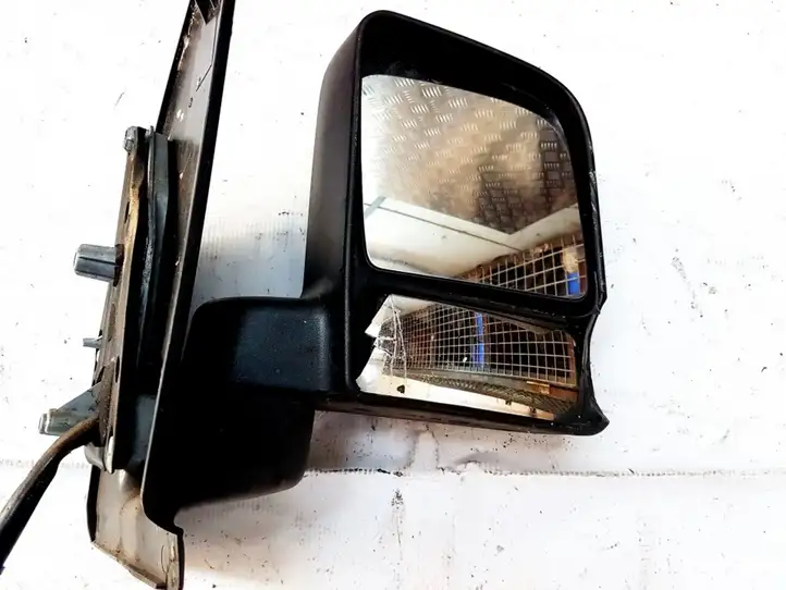 Ford Transit - Tourneo Connect (2002 - 2009) Пластиковая отделка зеркала — фото 2