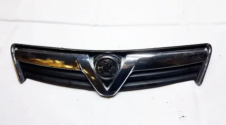 Opel Antara (2006 - 2011) 96433237 Передняя решетка — фото 1
