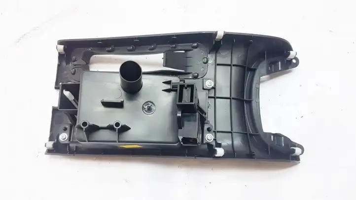Toyota Avensis T250 (2006 - 2009) 5880505030 Вещевой ящик — фото 2