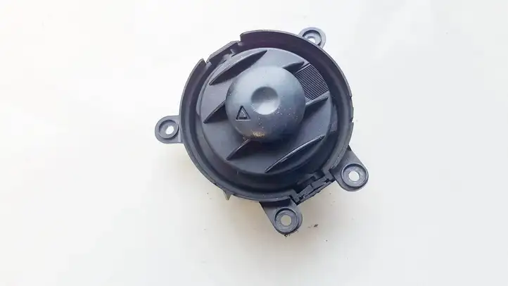 Ford Fusion (2002 - 2005) 2n1hn018b09acw Центральный воздушный дефлектор — фото 2