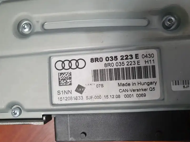 Audi A4 S4 B8 8K (2007 - 2011) 8R0035223E Усилитель звука — фото 1