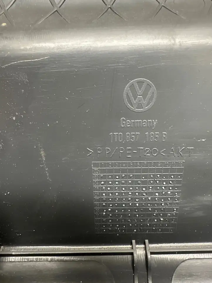 Volkswagen Touran II (2010 - 2016) 1T0857185B Прочие детали салона — фото 3