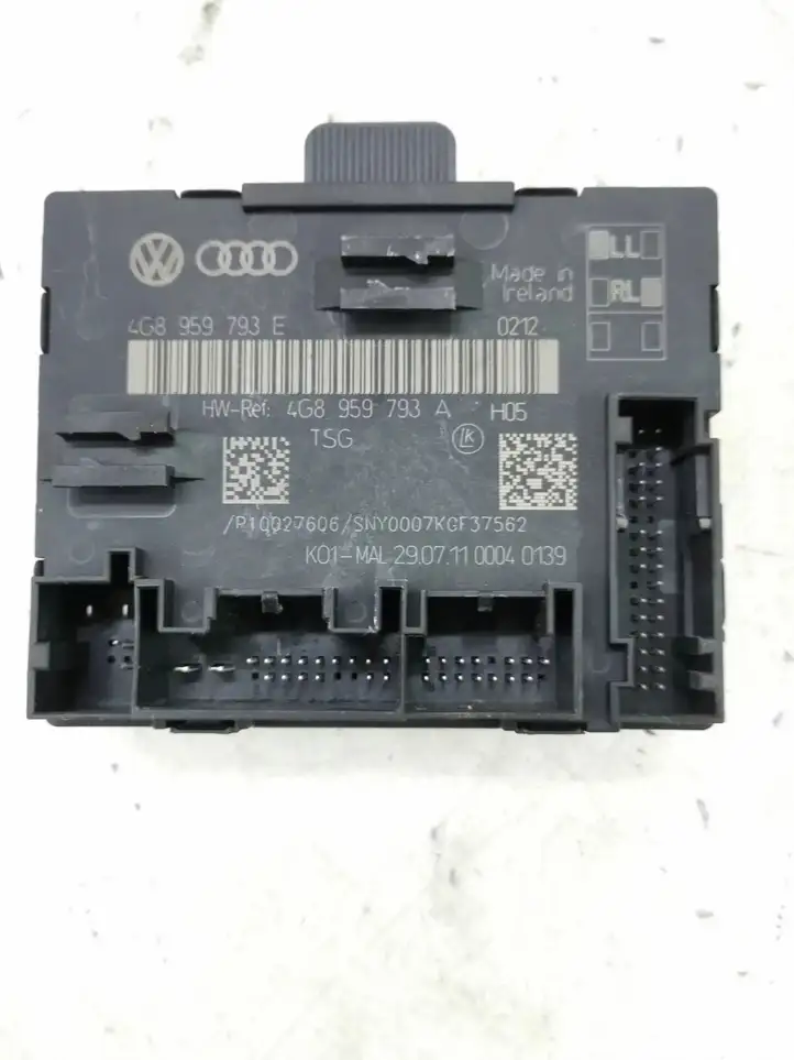 Audi A6 C7 (2011 - 2014) 4G8959793A Блок управления дверью — фото 3