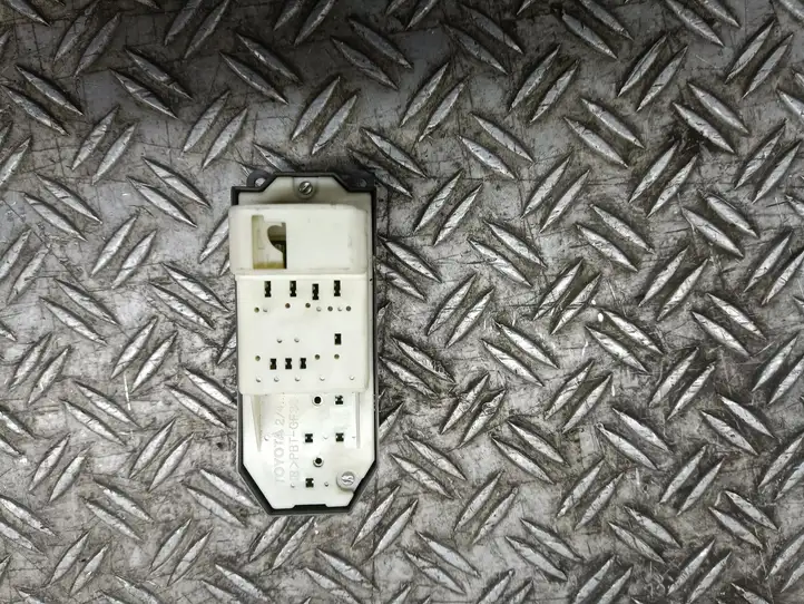 Toyota Yaris (2005 - 2009) Кнопка стеклоподъемников — фото 5