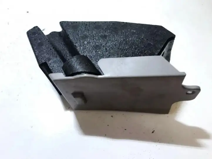 Honda Insight (2009 - 2011) Прочие детали салона — фото 1