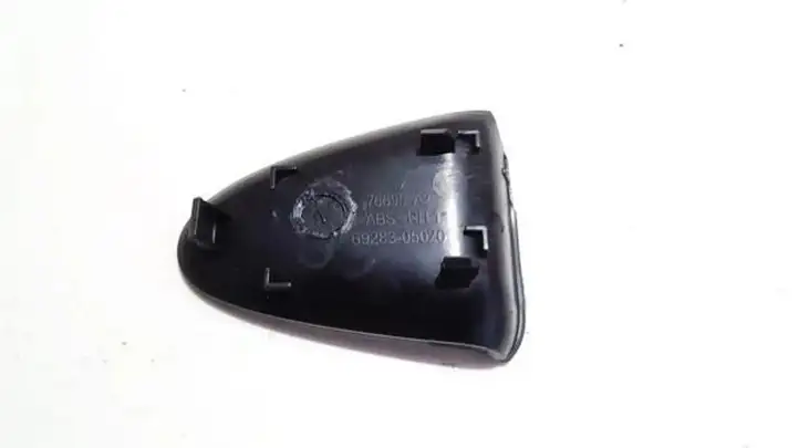 Toyota Avensis T270 (2009 - 2012) 6928305020 Прочие детали салона — фото 2