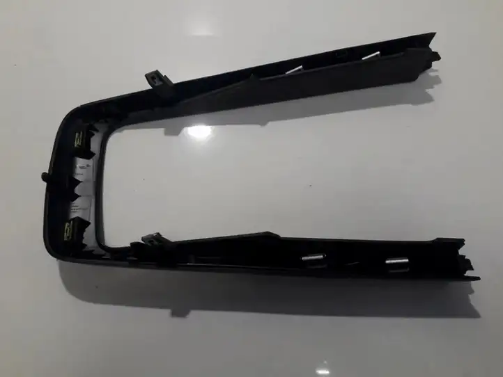 Kia Ceed (2010 - 2012) 846521H850 Прочие детали салона — фото 2