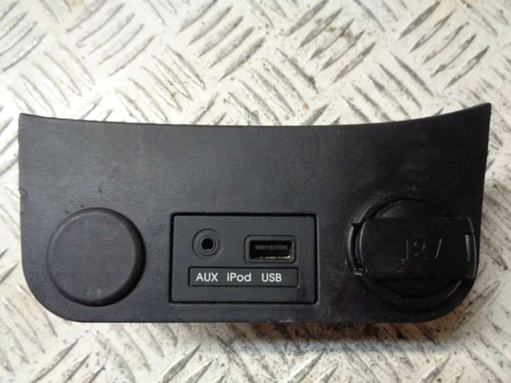 961201Y100 KIA Picanto USB jungtis