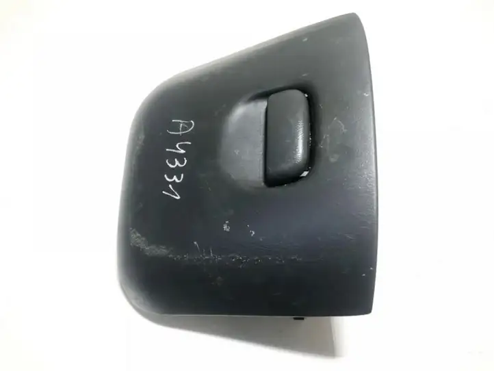 Toyota Previa (XR30, XR40) II (2000 - 2006) 5546128060 Прочие детали салона — фото 1
