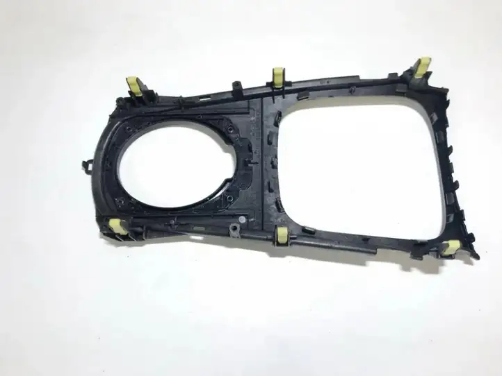 Toyota Avensis T270 (2009 - 2012) 5880505080 Прочие детали салона — фото 2