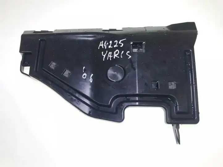 Toyota Yaris (2005 - 2009) 556070d020 Прочие детали салона — фото 1