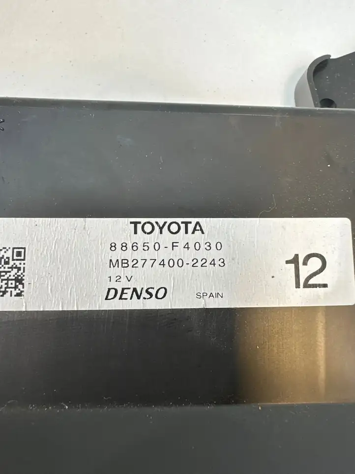 Toyota C-HR I (2016 - 2022) 88650F4030 Модуль управления кондиционером — фото 4