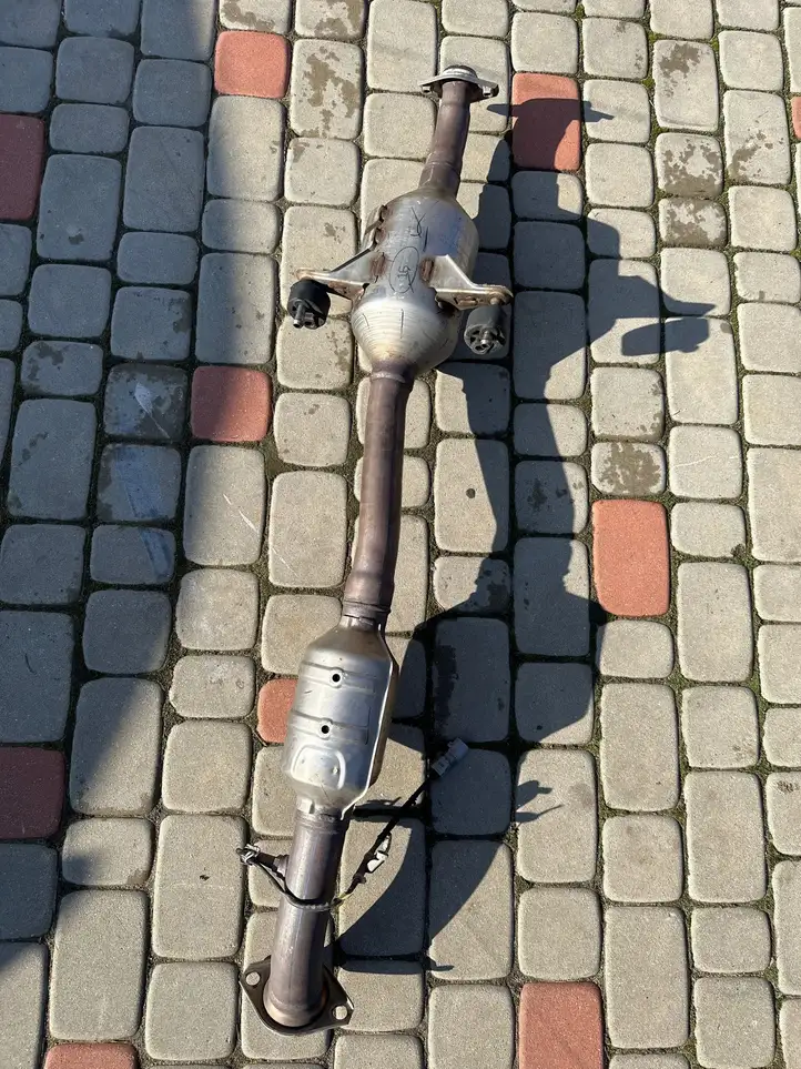 Toyota C-HR I (2016 - 2022) 30T18 Катализатор / DPF / FAP — фото 2