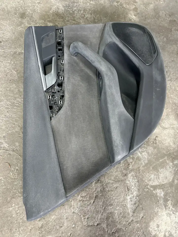 Audi A4 S4 B9 (2015 - 2019) 8W0868065 Обшивка задней двери — фото 2