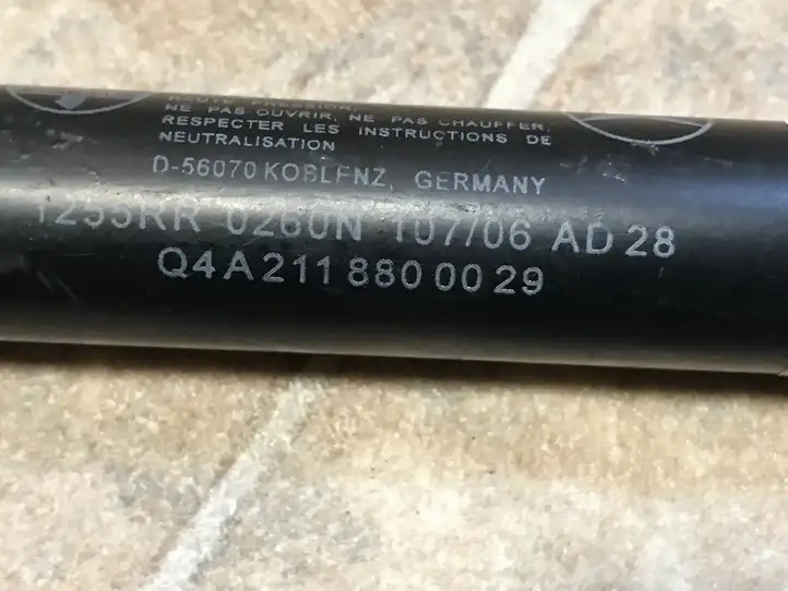 Mercedes-Benz E W211 (2002 - 2009) A2118800029 Газовый упор капота — фото 6