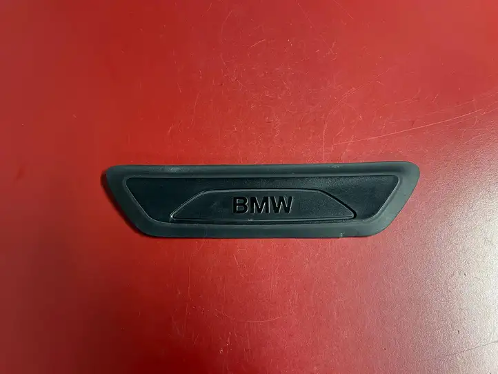 BMW X1 F48 F49 (2015 - 2022) 7349673 Наружная отделка заднего порога — фото 1