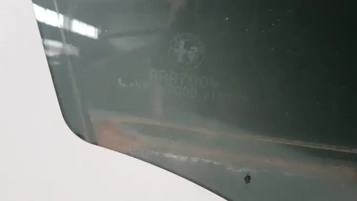 Alfa Romeo Giulia (2016 - ) 0050557485059861 Стекло задней двери — фото 2