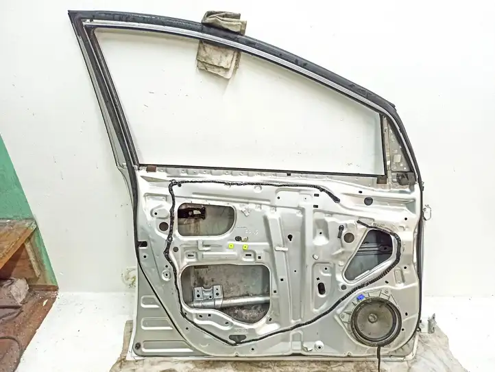 Toyota Prius (XW20) (2003 - 2009) 861602B560 Дверь — фото 24