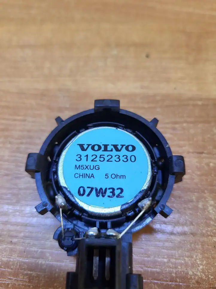 Volvo V70 (2007 - 2013) 31252330 Твитер задних дверей — фото 2