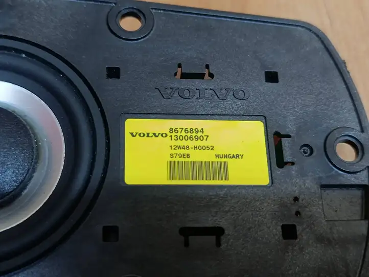Volvo V60 (2010 - 2013) 8676894 Твитер задних дверей — фото 3