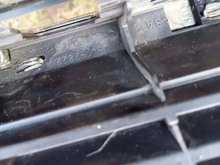 Opel Vectra C (2002 - 2005) 13106812 Передняя решетка — фото 8