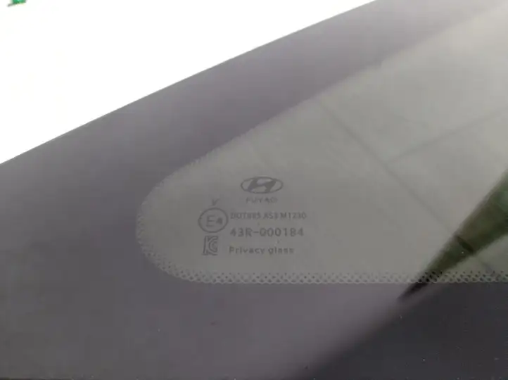Hyundai Tucson IV NX4 (2020 - ) 87820N7010 Заднее боковое стекло — фото 2